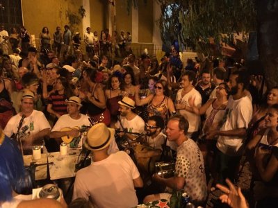 Learning Portuguese  with Brazilian popular music